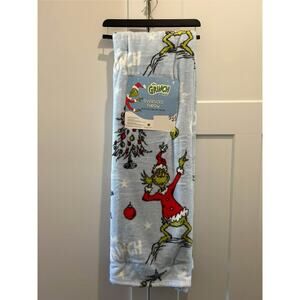 Grinch Oversized Throw / Blanket - Sadness to Singing - NWT